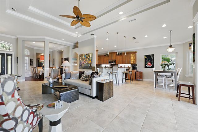322 Fiddlers Point Dr, St Augustine, FL 32080