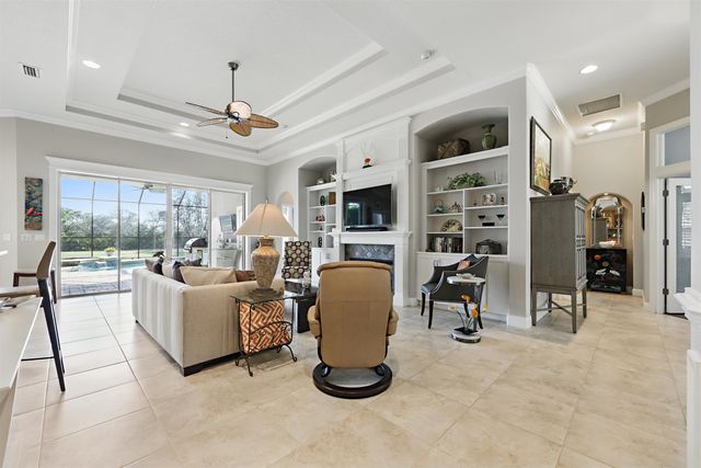 322 Fiddlers Point Dr, St Augustine, FL 32080
