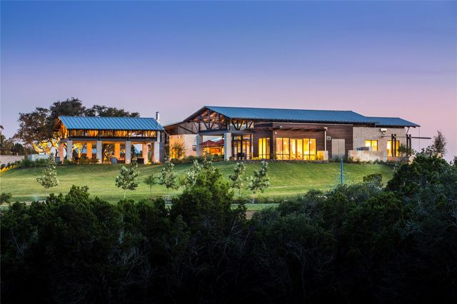 473 Sage Thrasher CIR, Dripping Springs, TX 78620