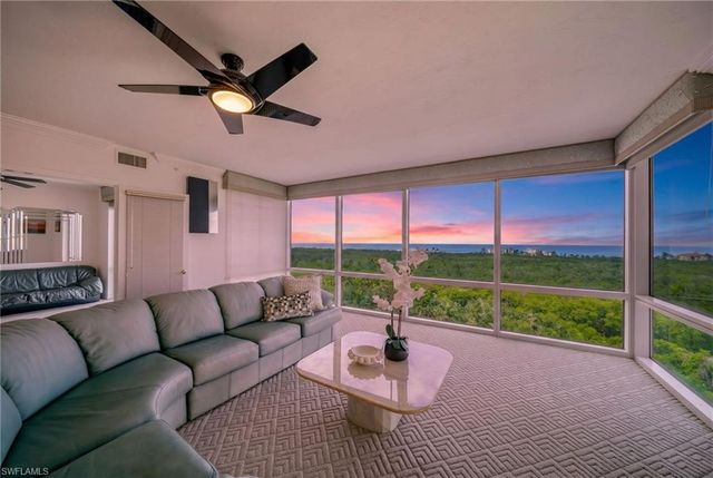 7515 PELICAN BAY BLVD 10D, Naples, FL 34108