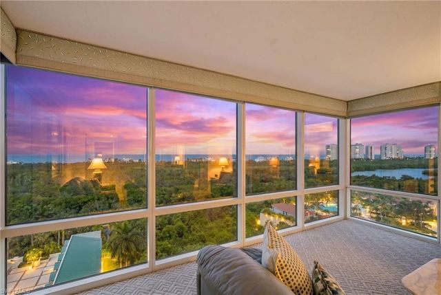 7515 PELICAN BAY BLVD 10D, Naples, FL 34108