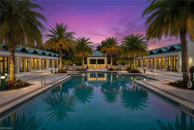 7515 PELICAN BAY BLVD 10D, Naples, FL 34108