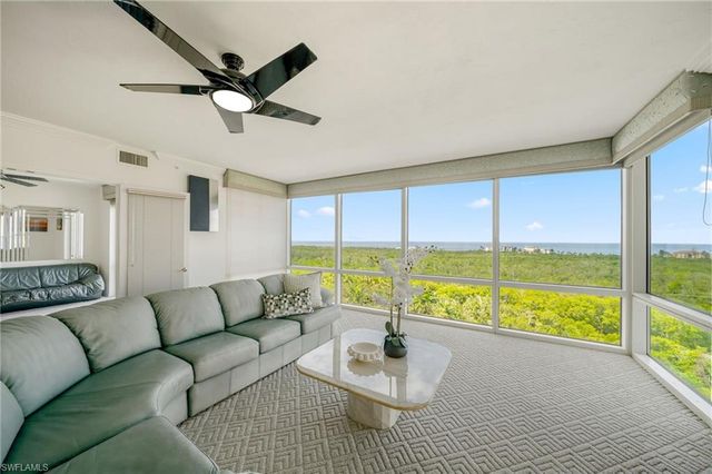 7515 PELICAN BAY BLVD 10D, Naples, FL 34108