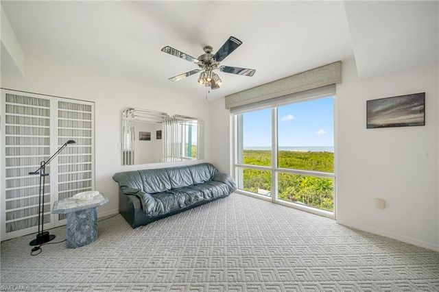 7515 PELICAN BAY BLVD 10D, Naples, FL 34108