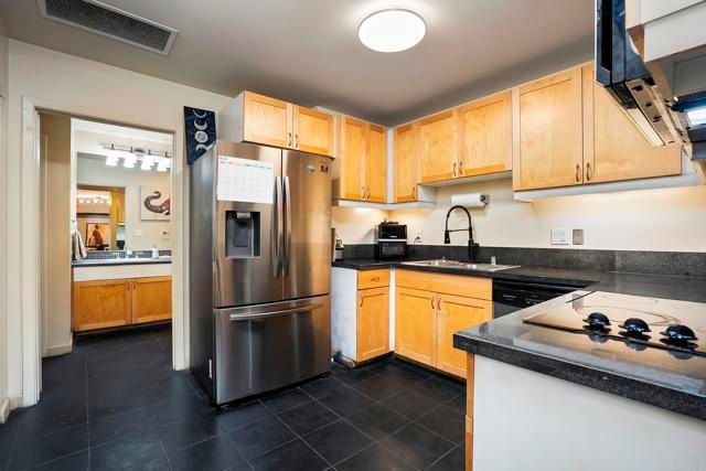 1150 J St 313, San Diego, CA 92101