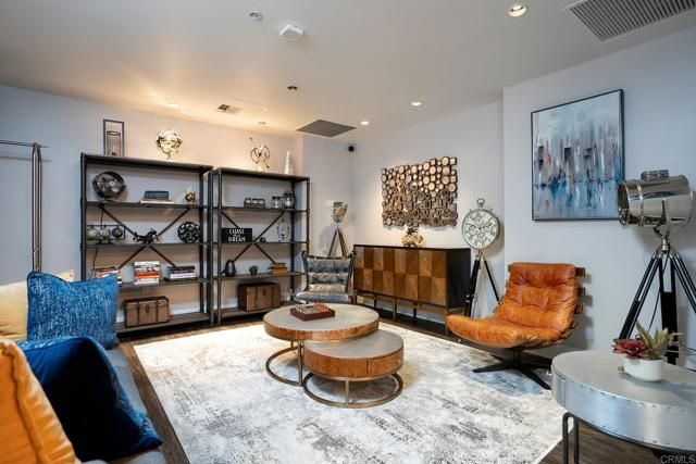 1150 J St 313, San Diego, CA 92101