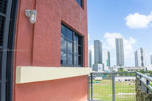 1749 NE Miami Ct 510, Miami, FL 33132
