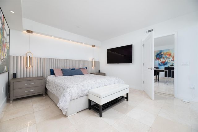 17555 Collins Ave 1608, Sunny Isles Beach, FL 33160