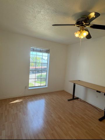 2800 Jeanetta Street 612, Houston, TX 77063