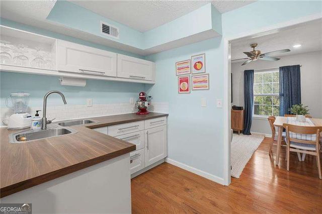 270 Quail Run, Roswell, GA 30076