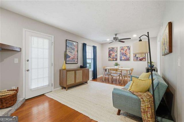 270 Quail Run, Roswell, GA 30076