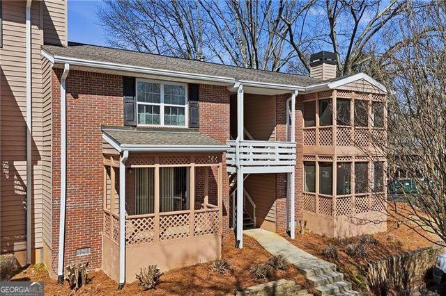 270 Quail Run, Roswell, GA 30076