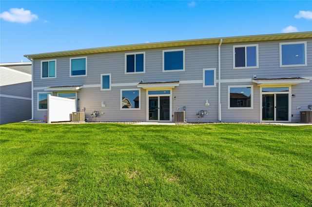 234 NW Waverly Drive, Waukee, IA 50263