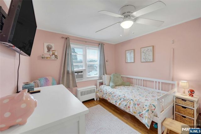 48-B Hastings, Rutherford, NJ 07070