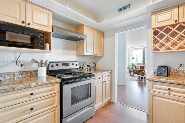 900 Bay Drive 716+Dock Slip available, Miami Beach, FL 33141