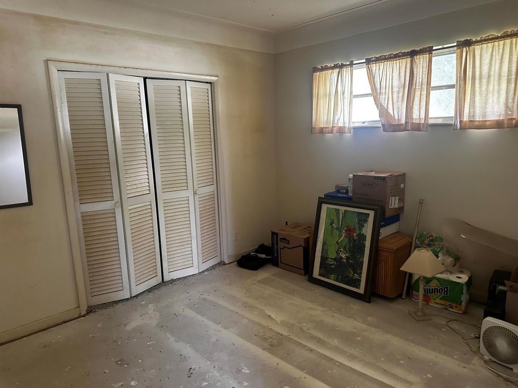 Image 17 of property listing at 3059 W Medinah Cir Circle W, Lake Worth, FL 33467
