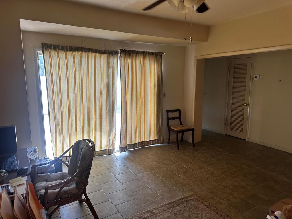 Image 9 of property listing at 3059 W Medinah Cir Circle W, Lake Worth, FL 33467