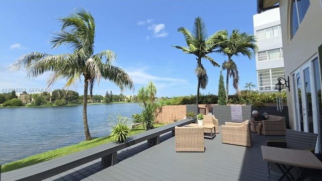 783 NE 195th St 0, Miami, FL 33179