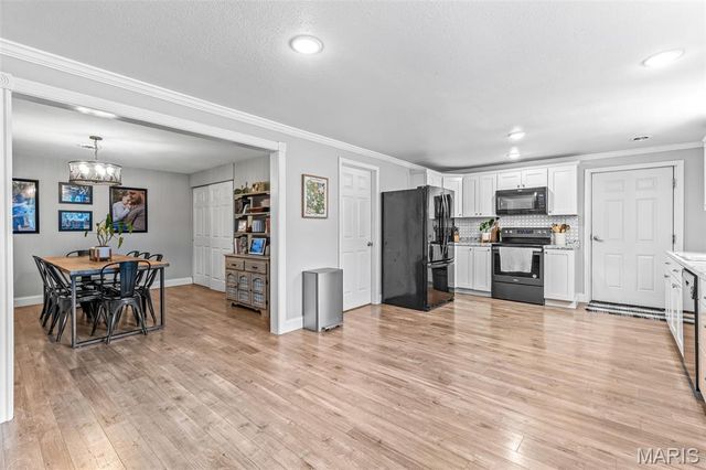 10179 Vine Road, Cadet, MO 63630