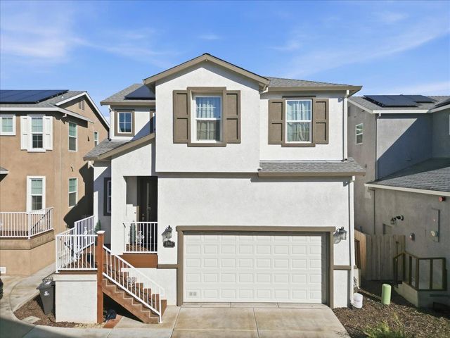 1711 Bella Lago Dr, Stockton, CA 95206