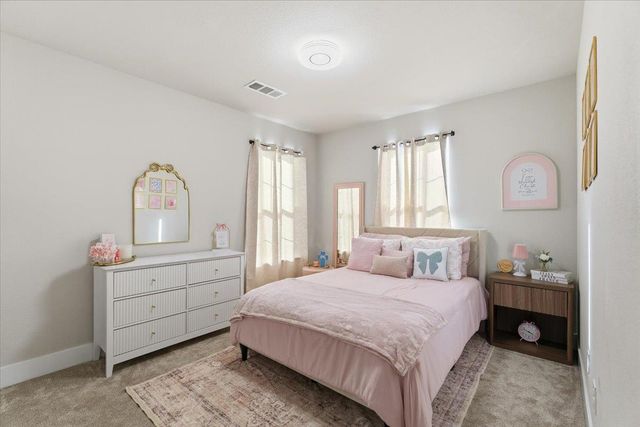 1711 Bella Lago Dr, Stockton, CA 95206