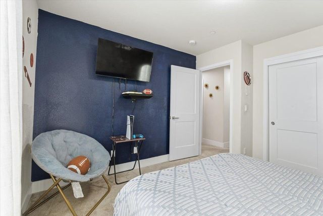 1711 Bella Lago Dr, Stockton, CA 95206