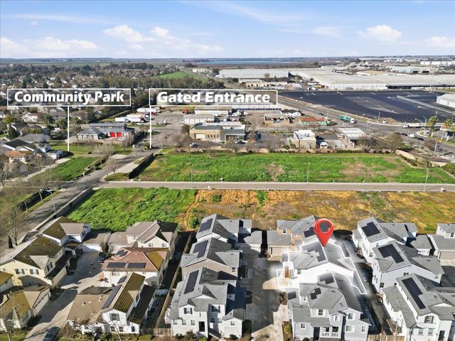 1711 Bella Lago Dr, Stockton, CA 95206