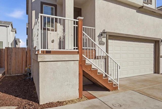 1711 Bella Lago Dr, Stockton, CA 95206
