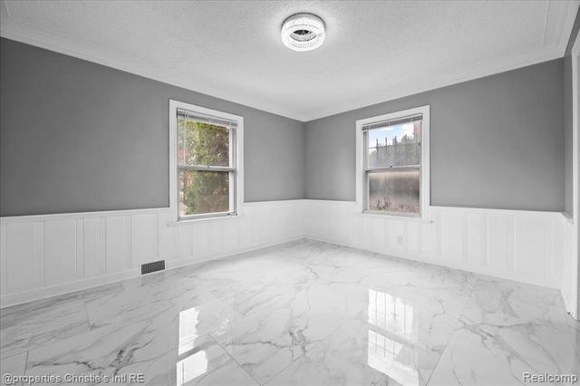 5139 W Outer Drive, Detroit, MI 48235