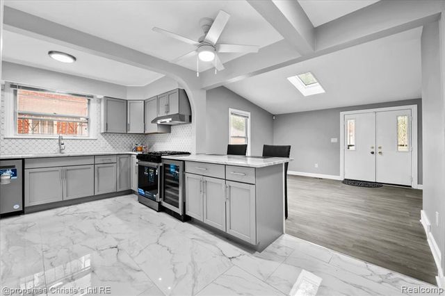 5139 W Outer Drive, Detroit, MI 48235