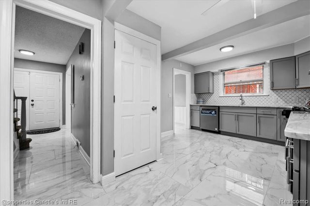 5139 W Outer Drive, Detroit, MI 48235