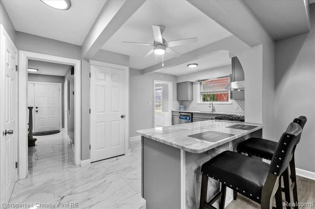 5139 W Outer Drive, Detroit, MI 48235