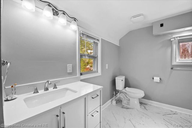 5139 W Outer Drive, Detroit, MI 48235