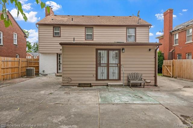 5139 W Outer Drive, Detroit, MI 48235