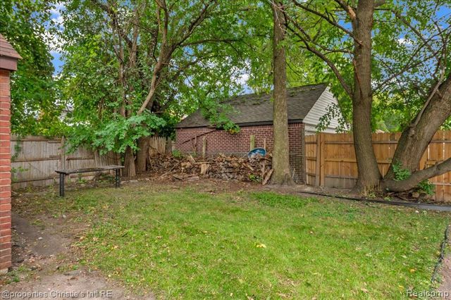 5139 W Outer Drive, Detroit, MI 48235