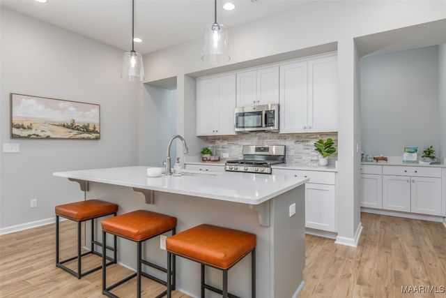 801 Rua Way, Pike Road, AL 36064