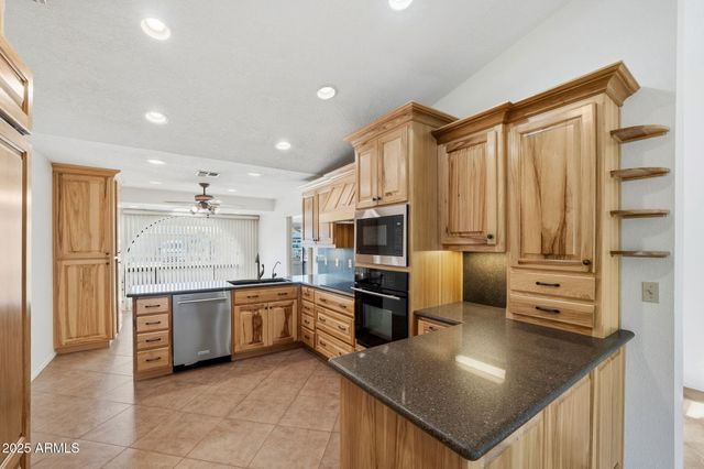 2770 LEISURE WORLD --, Mesa, AZ 85206