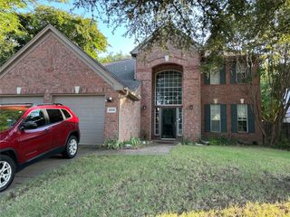 2833 Ingram Drive, Grand Prairie, TX 75052