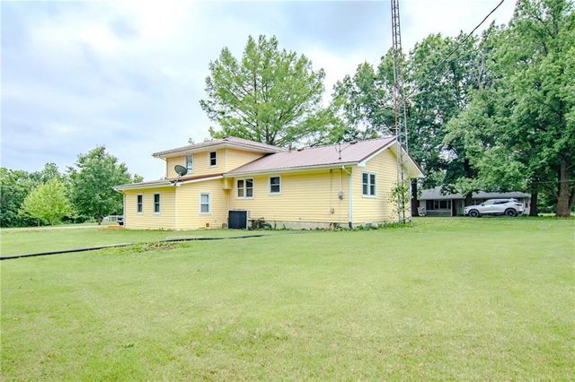 711 Kristi Lane, Urich, MO 64788