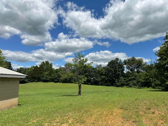 8826 State Road 37, Bedford, IN 47421
