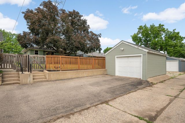 6033 Washburn Avenue S, Minneapolis, MN 55410