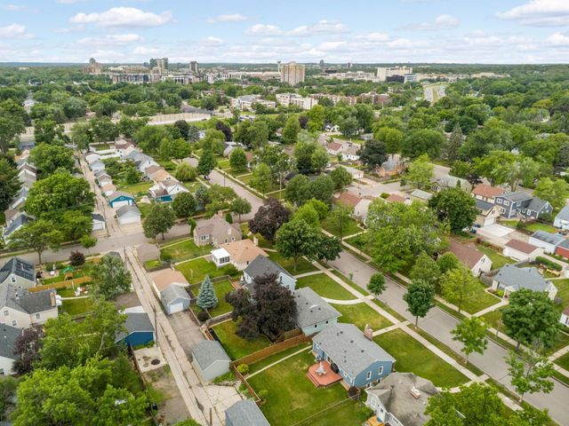 6033 Washburn Avenue S, Minneapolis, MN 55410