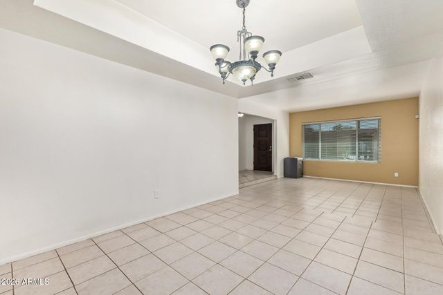 2902 E CLAIRE Drive, Phoenix, AZ 85032