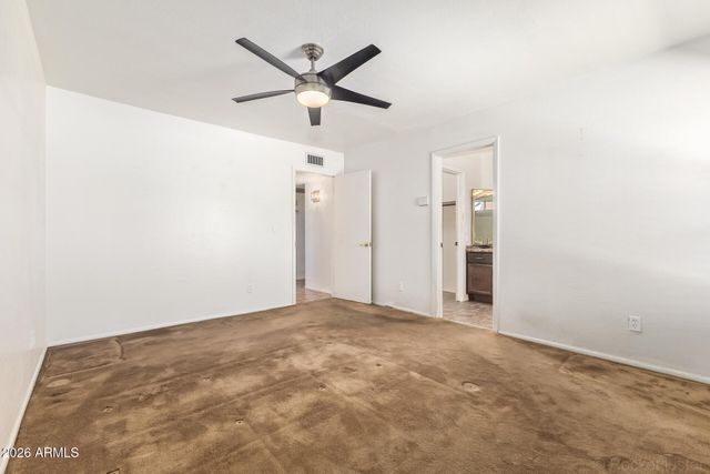 2902 E CLAIRE Drive, Phoenix, AZ 85032