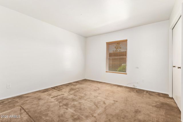 2902 E CLAIRE Drive, Phoenix, AZ 85032