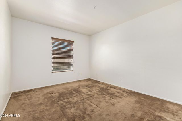 2902 E CLAIRE Drive, Phoenix, AZ 85032