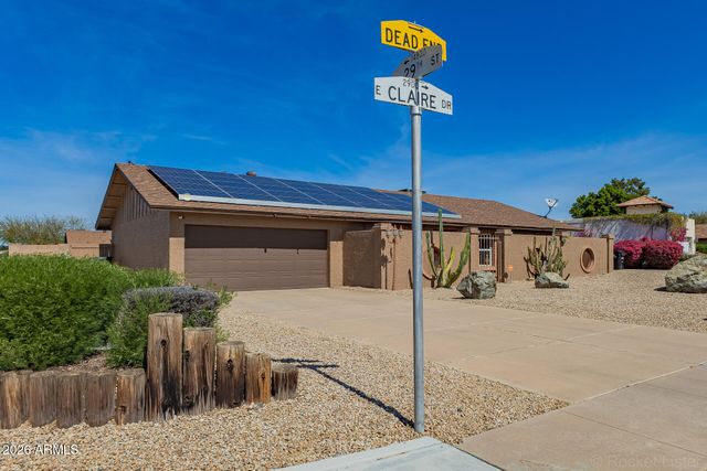 2902 E CLAIRE Drive, Phoenix, AZ 85032