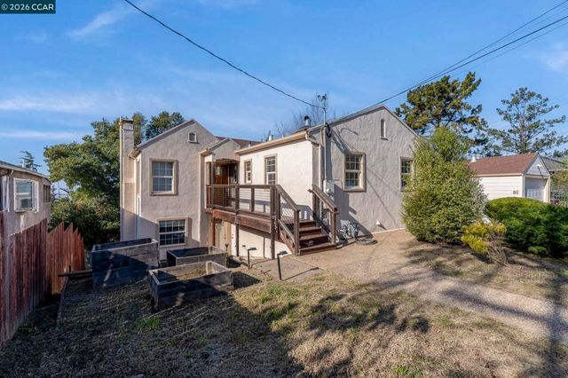 7333 7333 Sunkist Dr, Oakland, CA 94605