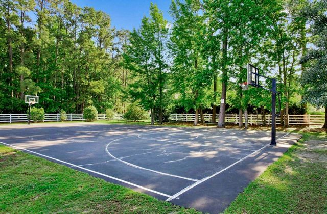 4501 Farm Lake Dr., Myrtle Beach, SC 29579