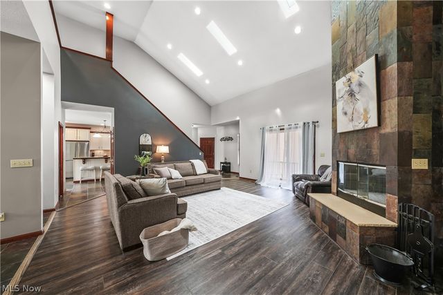 440 Kimberly Drive, Aurora, OH 44202